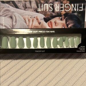 Finger Suit Press-On Nails in Matte Matcha Coffin Shape
